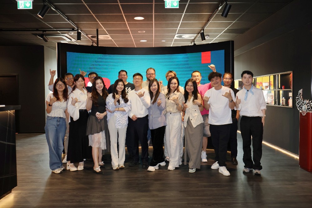 德国小红帽直播学院公开课圆满举办 ——中德新媒体交流迈向国际化